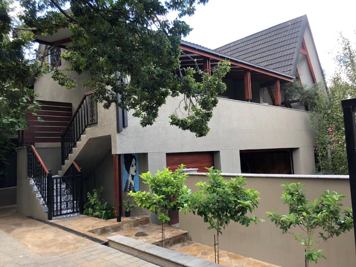 Bella Blue Guesthouse Bloemfontein Exterior foto