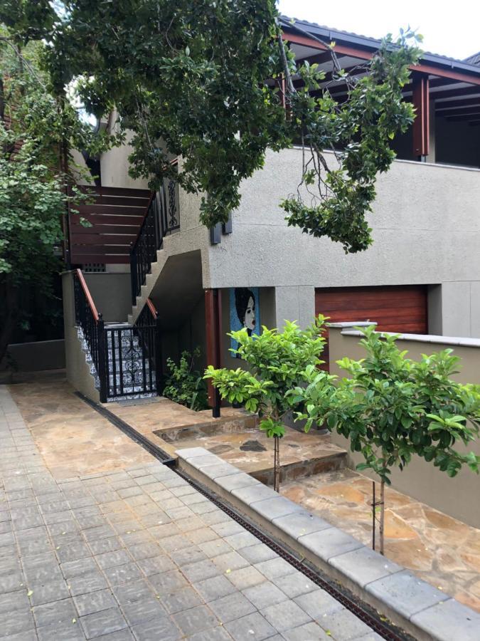 Bella Blue Guesthouse Bloemfontein Exterior foto